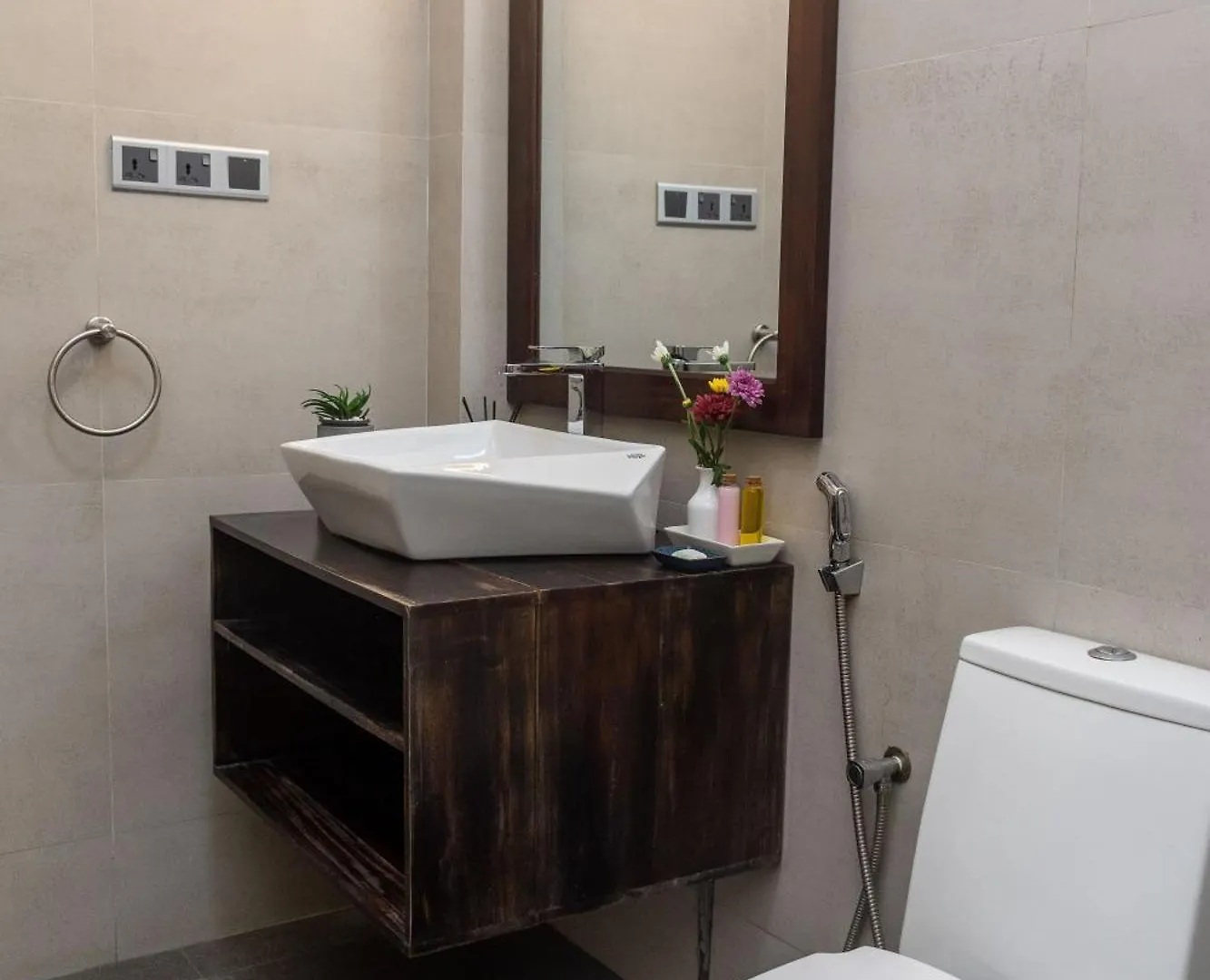 Abie Villa Negombo Aparthotel